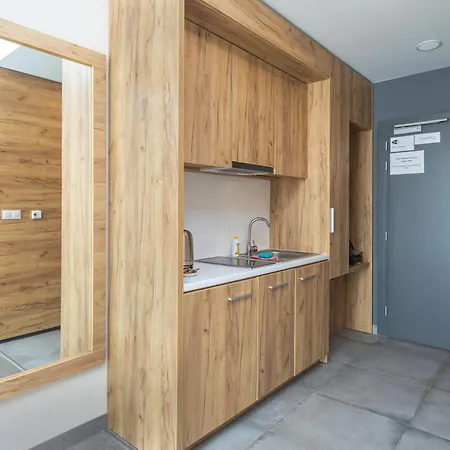 Czarna Gora 138 시에나